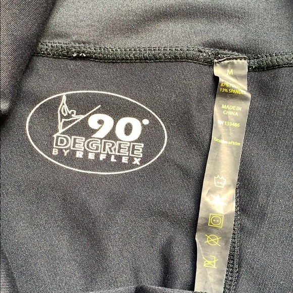 Yoga capris - Picture 2 of 6